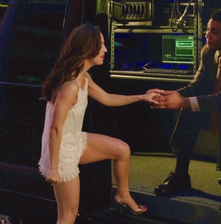 Eliza Dushku feet photo thumbnail