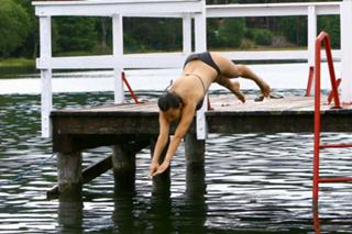 Anna Popek feet photo thumbnail
