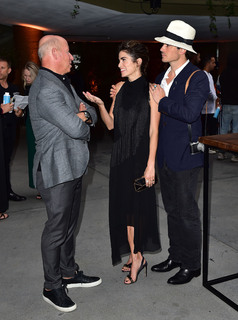 Nikki Reed feet photo thumbnail