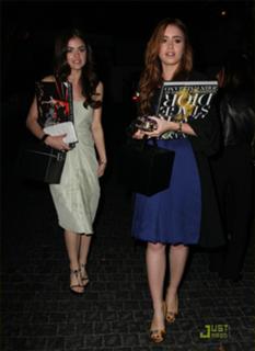 Lily Collins feet photo thumbnail