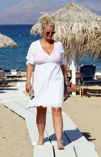 Kerry Katona feet photo thumbnail