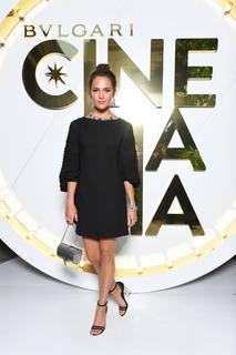 Alicia Vikander feet photo thumbnail