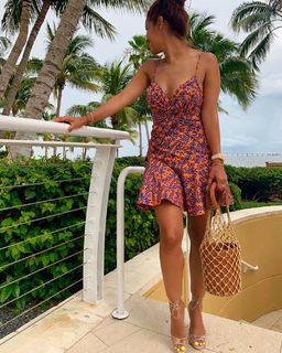 Rocsi Diaz feet photo thumbnail