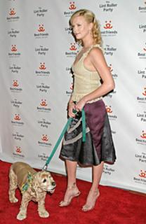 Charlize Theron feet photo thumbnail