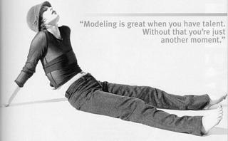 Milla Jovovich feet photo thumbnail