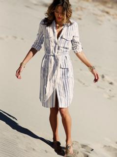 Alessandra Ambrosio feet photo thumbnail