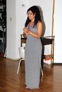 Jordin Sparks feet photo thumbnail