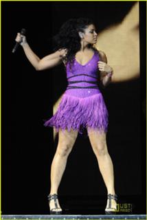 Jordin Sparks feet photo thumbnail