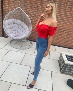 Chloe Ferry feet photo thumbnail