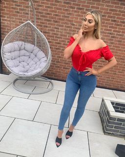 Chloe Ferry feet photo thumbnail