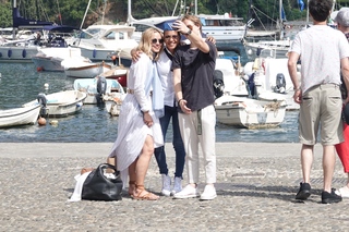 Maria Bello feet photo thumbnail