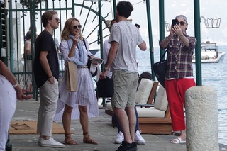 Maria Bello feet photo thumbnail