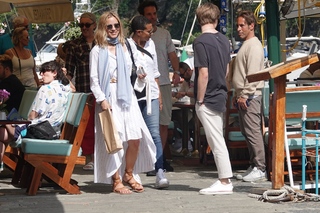 Maria Bello feet photo thumbnail