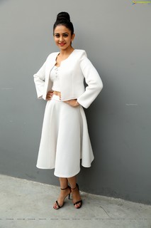 Rakul Preet Singh feet photo thumbnail