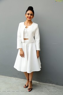 Rakul Preet Singh feet photo thumbnail