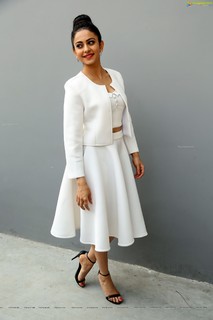Rakul Preet Singh feet photo thumbnail
