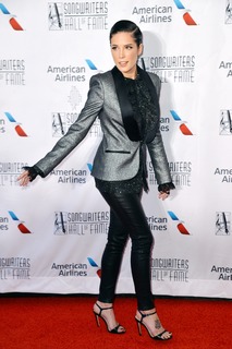 Halsey feet photo thumbnail