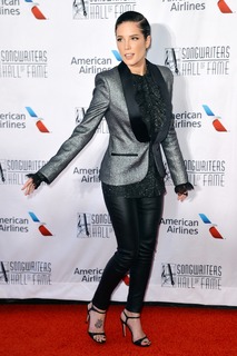 Halsey feet photo thumbnail