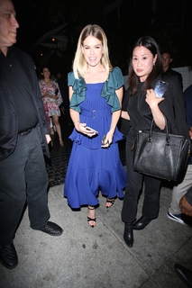 Alice Eve feet photo thumbnail