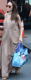 Angelina Jolie feet photo thumbnail