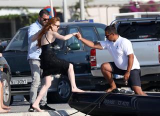 Lindsay Lohan feet photo thumbnail