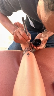 Anitta feet photo thumbnail