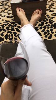 Alaine Crissiê feet photo thumbnail