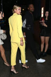 Sofia Richie feet photo thumbnail