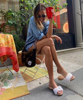 Kelly Bensimon feet photo thumbnail