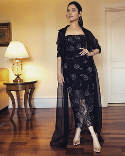 Tamannaah Bhatia feet photo thumbnail