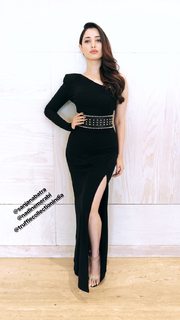 Tamannaah Bhatia feet photo thumbnail