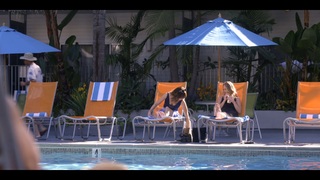 Christina Applegate feet photo thumbnail