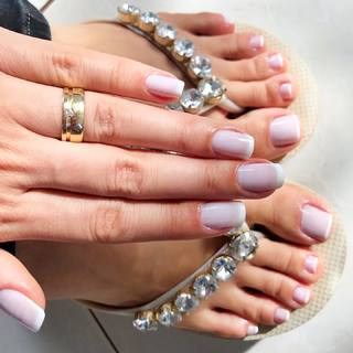 Alaine Crissiê feet photo thumbnail