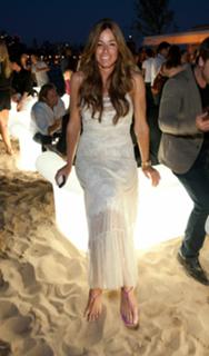 Kelly Bensimon feet photo thumbnail