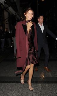 Zendaya feet photo thumbnail