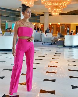 Rocsi Diaz feet photo thumbnail