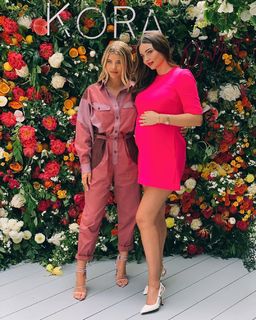 Sofia Richie feet photo thumbnail