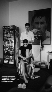 Lena Meyer-Landrut feet photo thumbnail