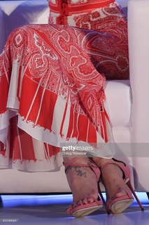 Deepika Padukone feet photo thumbnail