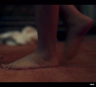 Camila Cabello feet photo thumbnail