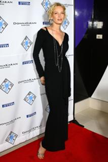 Uma Thurman feet photo thumbnail