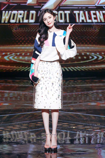 Mi Yang feet photo thumbnail