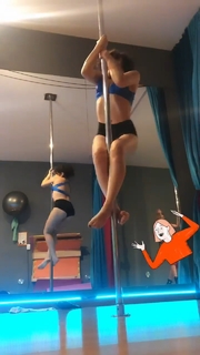 Kéfera Buchmann feet photo thumbnail