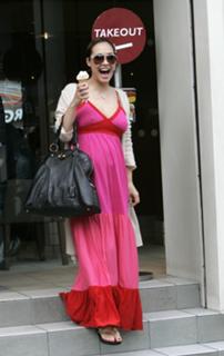 Myleene Klass feet photo 5