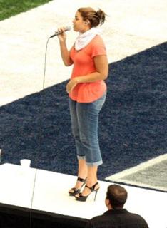 Jordin Sparks feet photo thumbnail