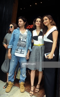 Kangana Ranaut feet photo thumbnail