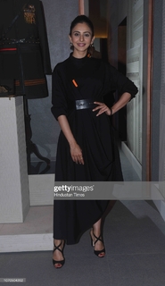 Rakul Preet Singh feet photo thumbnail
