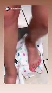 Chanel West Coast feet photo thumbnail