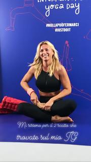 Federica Fontana feet photo thumbnail