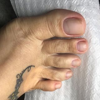 Karin Klemp feet photo thumbnail
